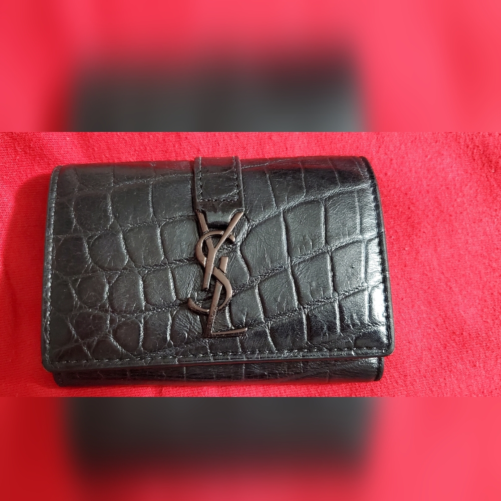 YSL 6 Ring Keycase Holder Black Crocodile Leather Saint Laurent Paris Luxury SLG